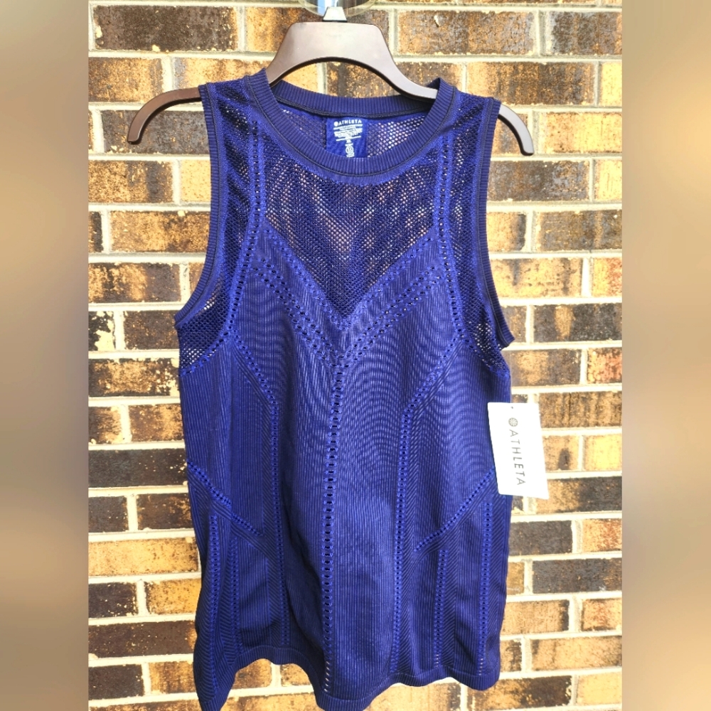 New Athleta top, navy  XL